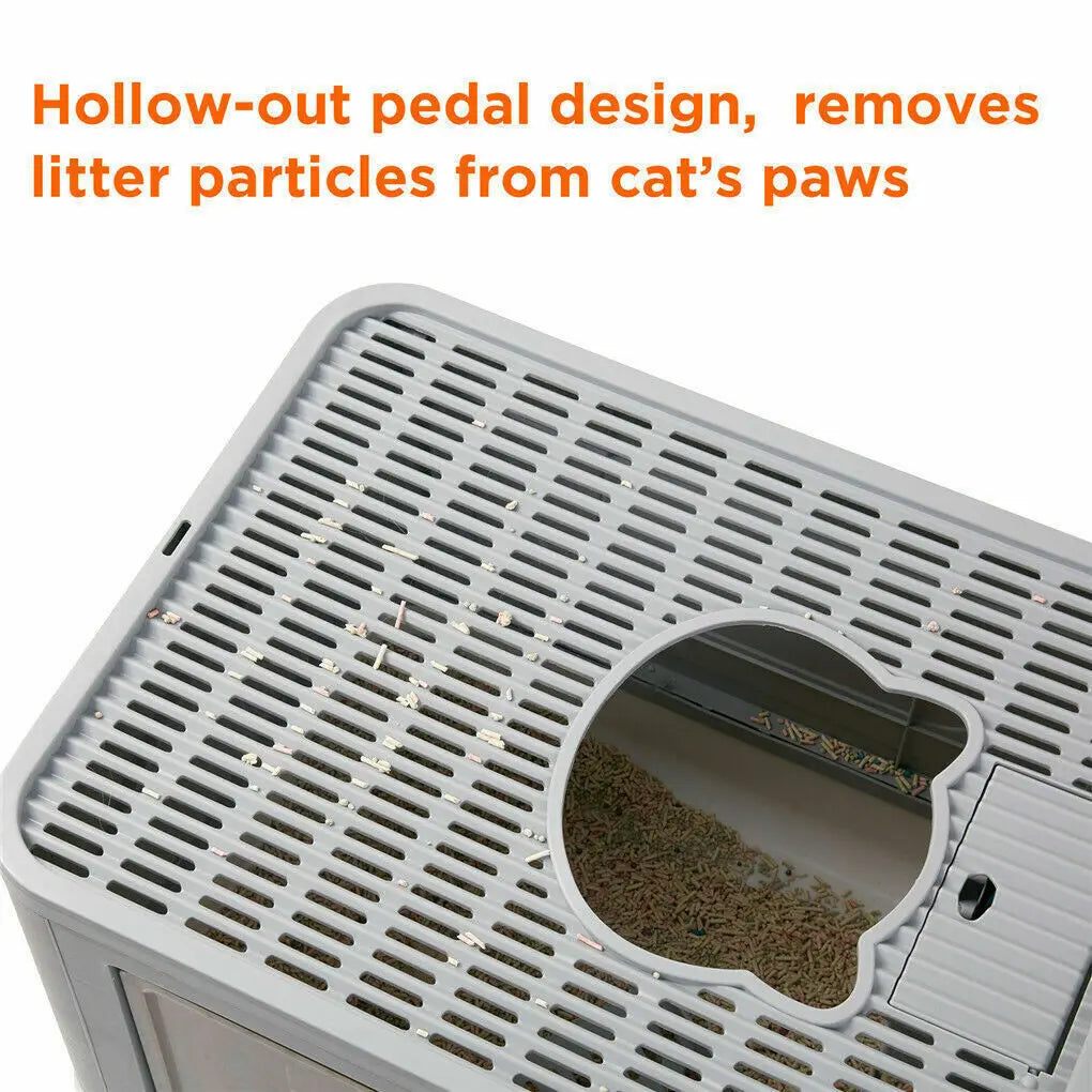 Enclosed Litterbox with Scoop