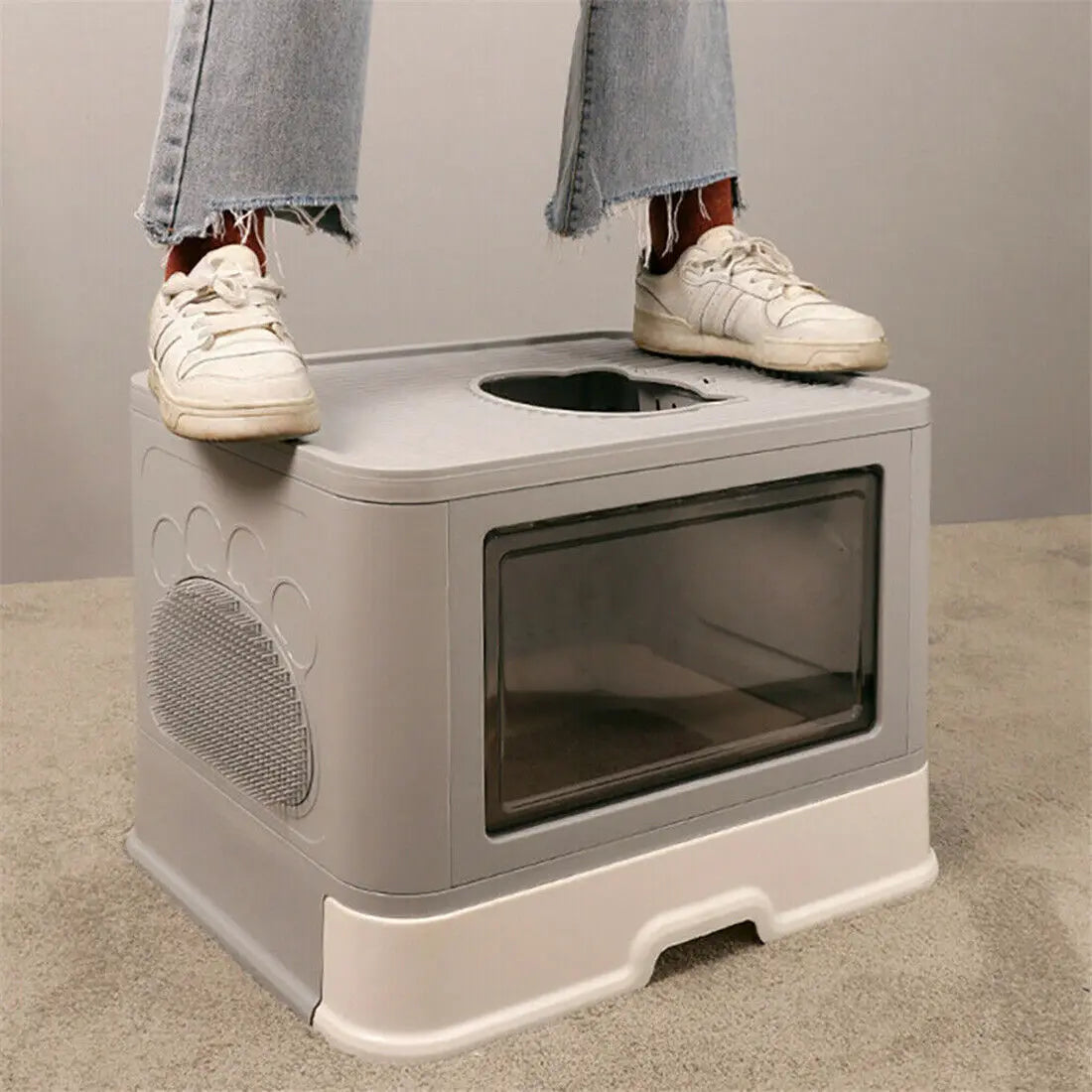 Enclosed Litterbox with Scoop