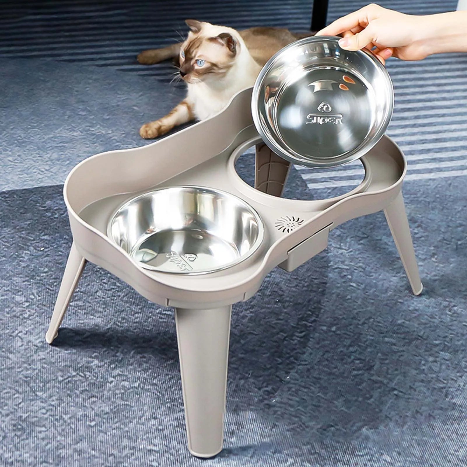 Elevated Pet Feeder